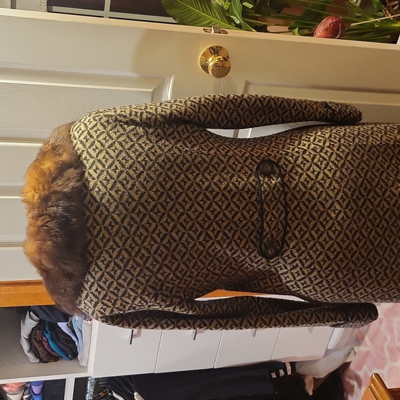 GEIGER Fur Trim Wool Coat - Picture 3 of 9